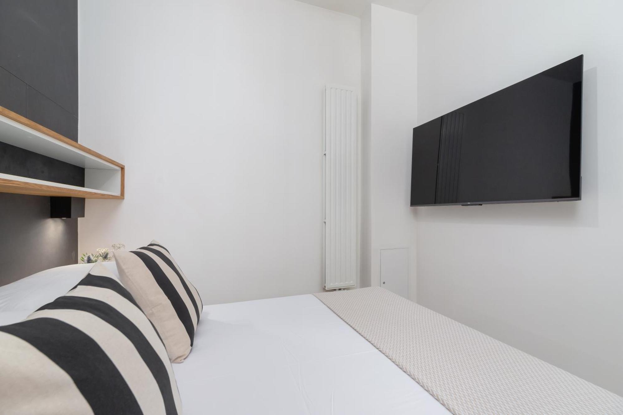 - Dietla 21 Street Apartment